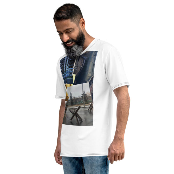 Herren T-Shirt Design Flucht vor Krieg auf a2bshop